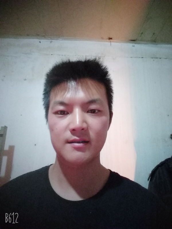 风轻云淡的第一张照片--禄丰蓝颜知己交友网