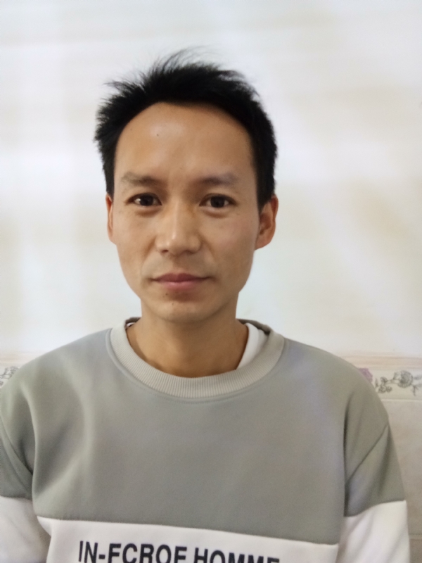 单亲爸爸的第一张照片--禄丰蓝颜知己交友网